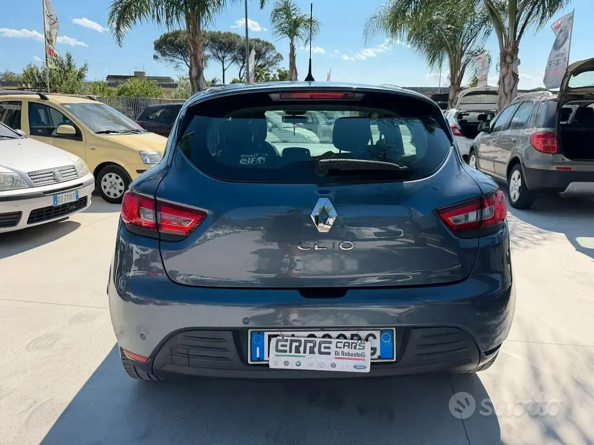 Usata Renault Clio IV 75 CV (55 kW) 2017 Grigio Berlina