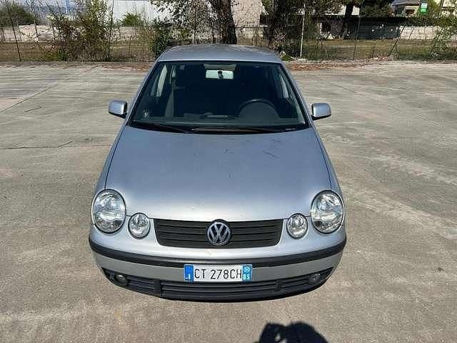 Usata VW Polo Comfortline 54 CV (39 kW) 2004 Argento Utilitaria