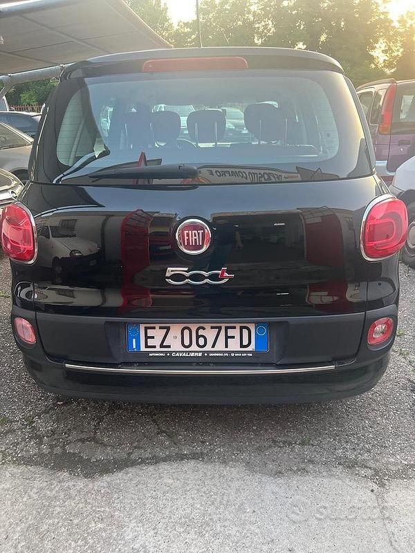 Usata Fiat 500L Living 120 CV (88 kW) 2015 Nero Monovolume