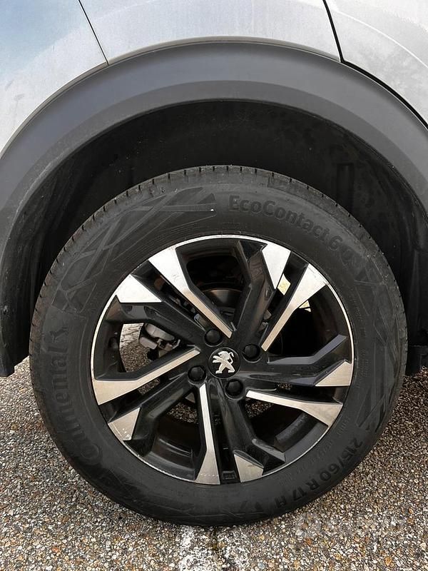 Usata Peugeot 2008 Allure 110 CV (80 kW) 2023 Grigio SUV