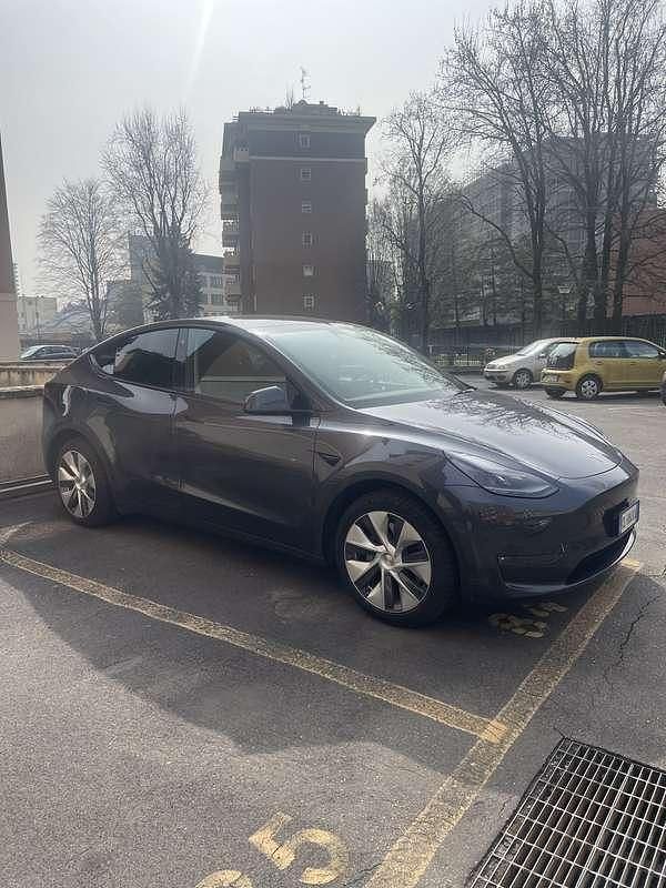 Usata Tesla Model Y Performance 378 kW (514 CV) 2022 Grigio SUV