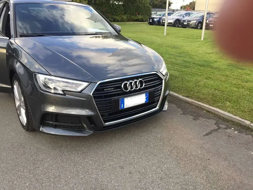 Usata Audi A3 Ambiente 184 CV (135 kW) 2016 Grigio Berlina