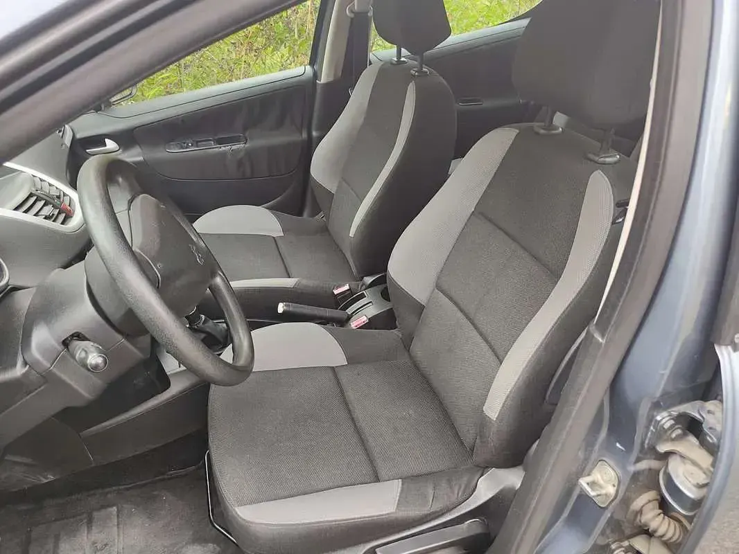 Usata Peugeot 207 69 CV (50 kW) 2007 Grigio Utilitaria