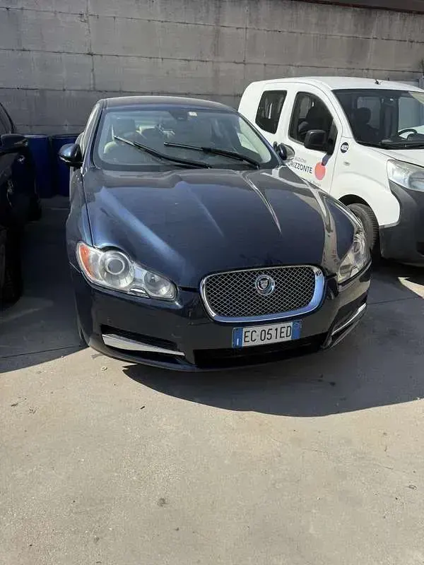 Usata Jaguar XF Premium Luxury 241 CV (177 kW) 2010 Berlina