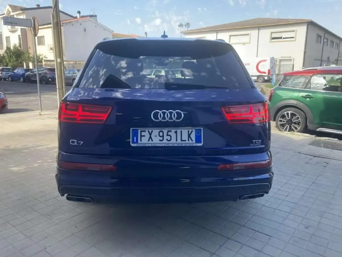 Usata Audi Q7 S-Line 272 CV (200 kW) 2019 Blu SUV