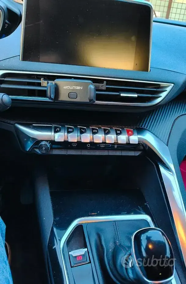 Usata Peugeot 3008 120 CV (88 kW) 2018 Nero SUV