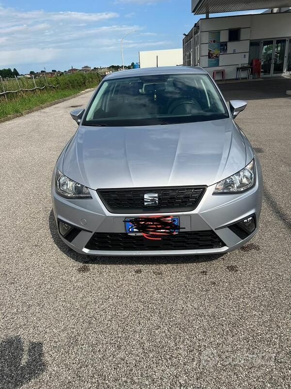 Usata Seat Ibiza Style 90 CV (66 kW) 2021 Grigio Berlina