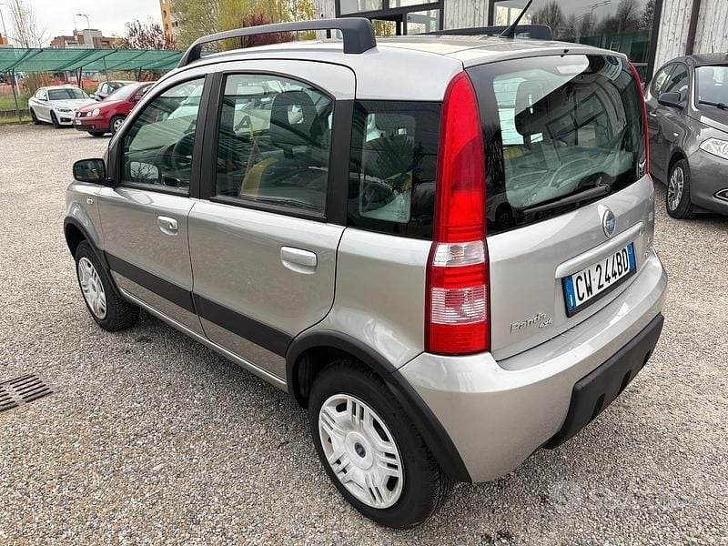 Usata Fiat Panda 4x4 Climbing 60 CV (44 kW) 2005 Grigio Utilitaria