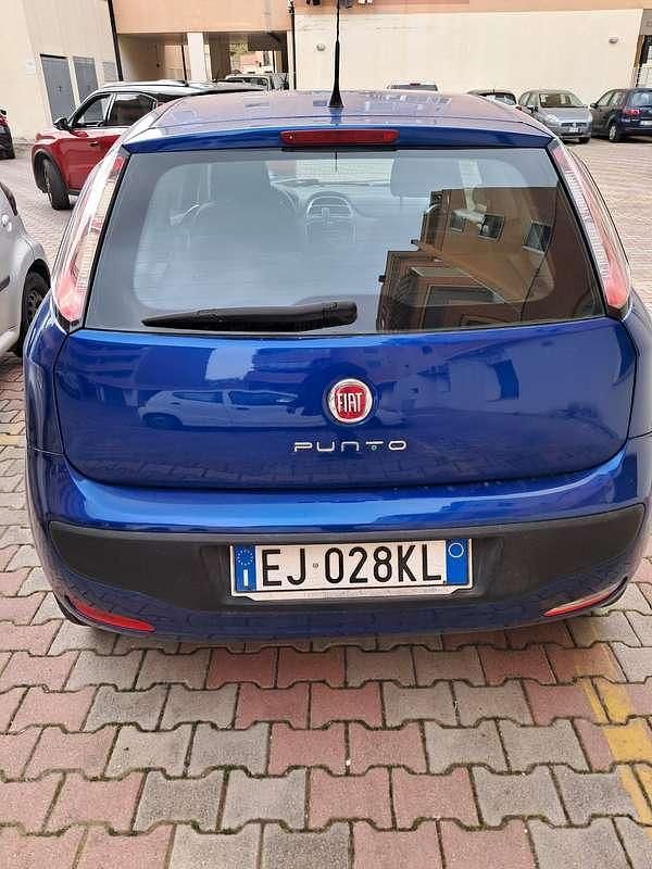 Usata Fiat Grande Punto 77 CV (56 kW) 2011 Utilitaria