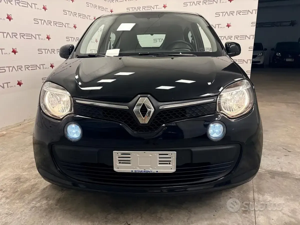 Usata Renault Twingo LIMITED 69 CV (50 kW) 2018 Nero Utilitaria