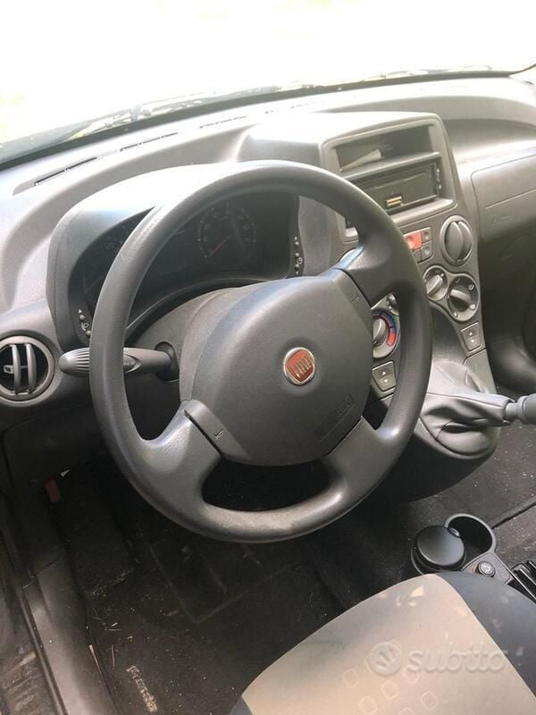 Usata Fiat Panda 69 CV (50 kW) 2009 Nero Utilitaria