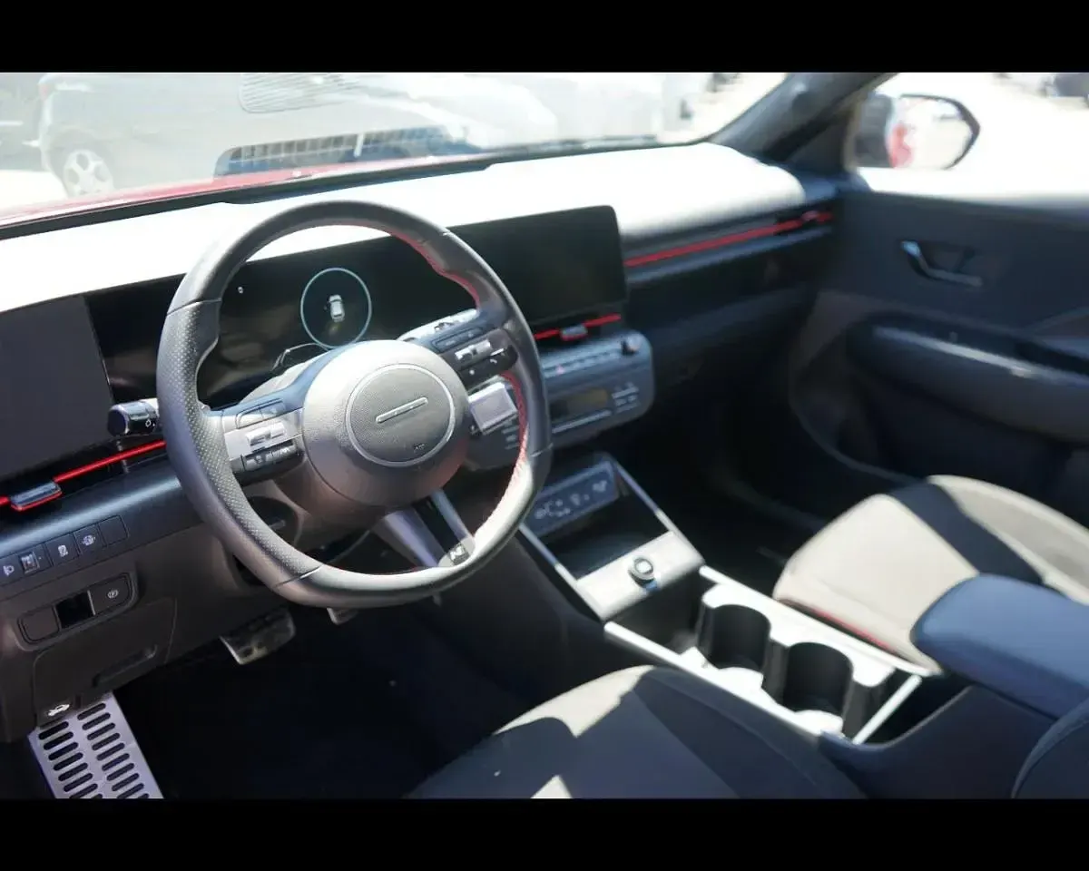 Usata Hyundai Kona N Line 141 CV (103 kW) 2023 Rosso met SUV
