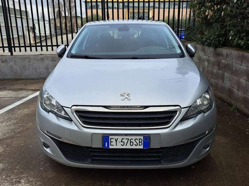 Usato 2015 Peugeot 308 1.6 Diesel 120 CV (12.000 €)