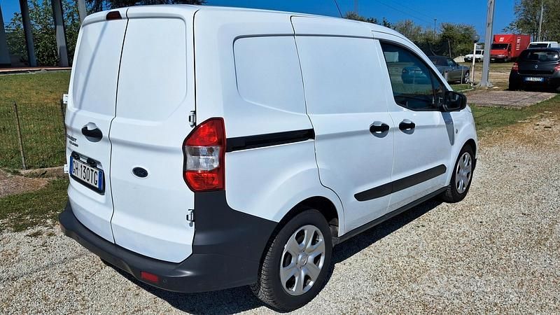Usata Ford Transit Trend 101 CV (74 kW) 2022 Bianco Furgone