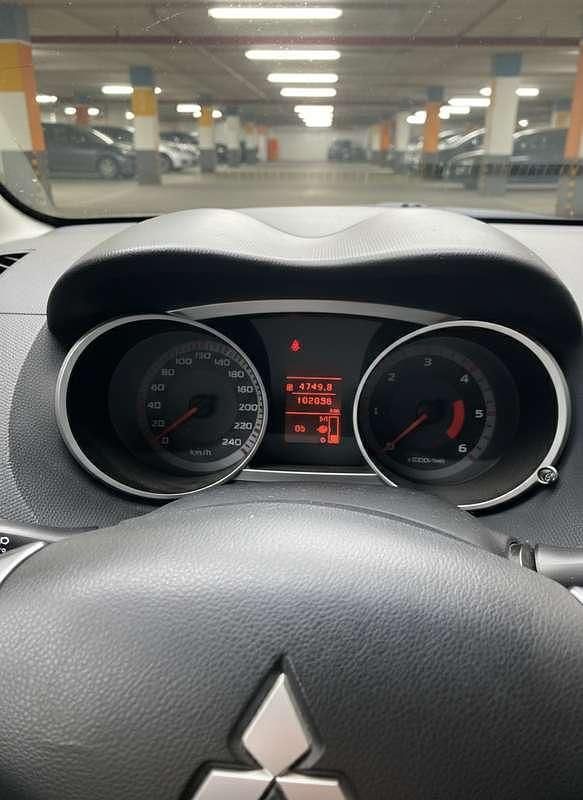 Usata Mitsubishi Outlander Instyle 140 CV (102 kW) 2007 Bianco SUV