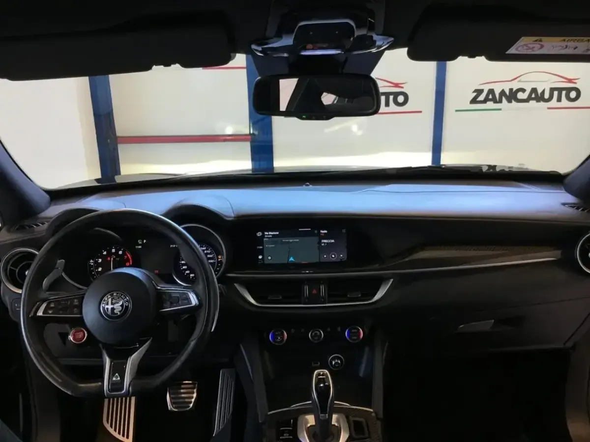 Usata Alfa Romeo Stelvio Quadrifoglio 510 CV (375 kW) 2022 Nero SUV