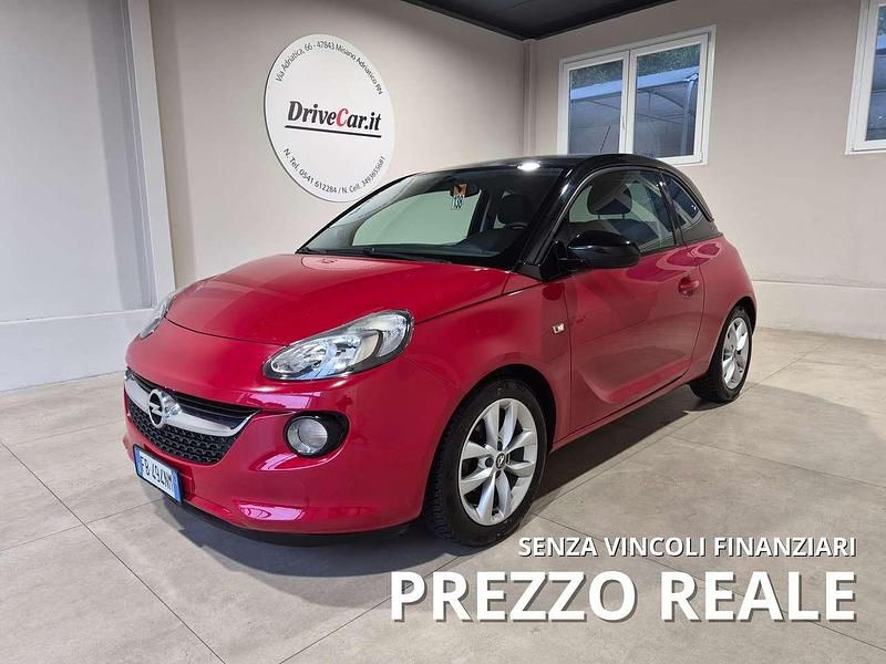 Sanguine red Usata 2016 Opel Adam Due volumi | 7500 € (Ottimo prezzo) - Immagine 1/4