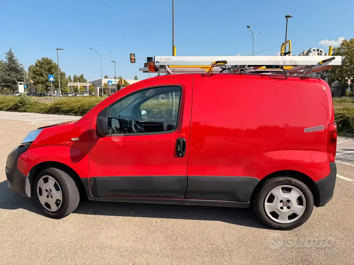 Usata Fiat Fiorino 95 CV (69 kW) 2017 Rosso Monovolume
