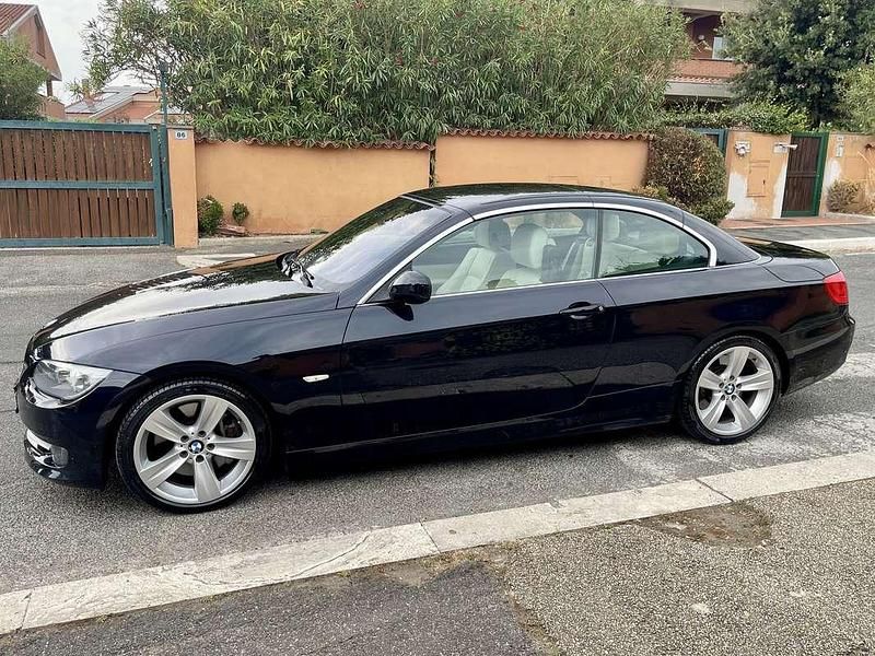 Nero Usata 2012 BMW 335 Cabriolet Cabrio | 25.500 € (Cara) - Immagine 1/4