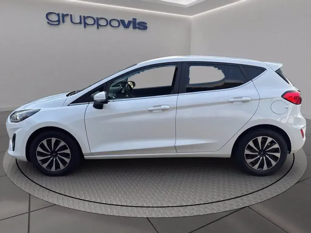 Usata Ford Fiesta Titanium 125 CV (91 kW) 2023 Frozen white Berlina