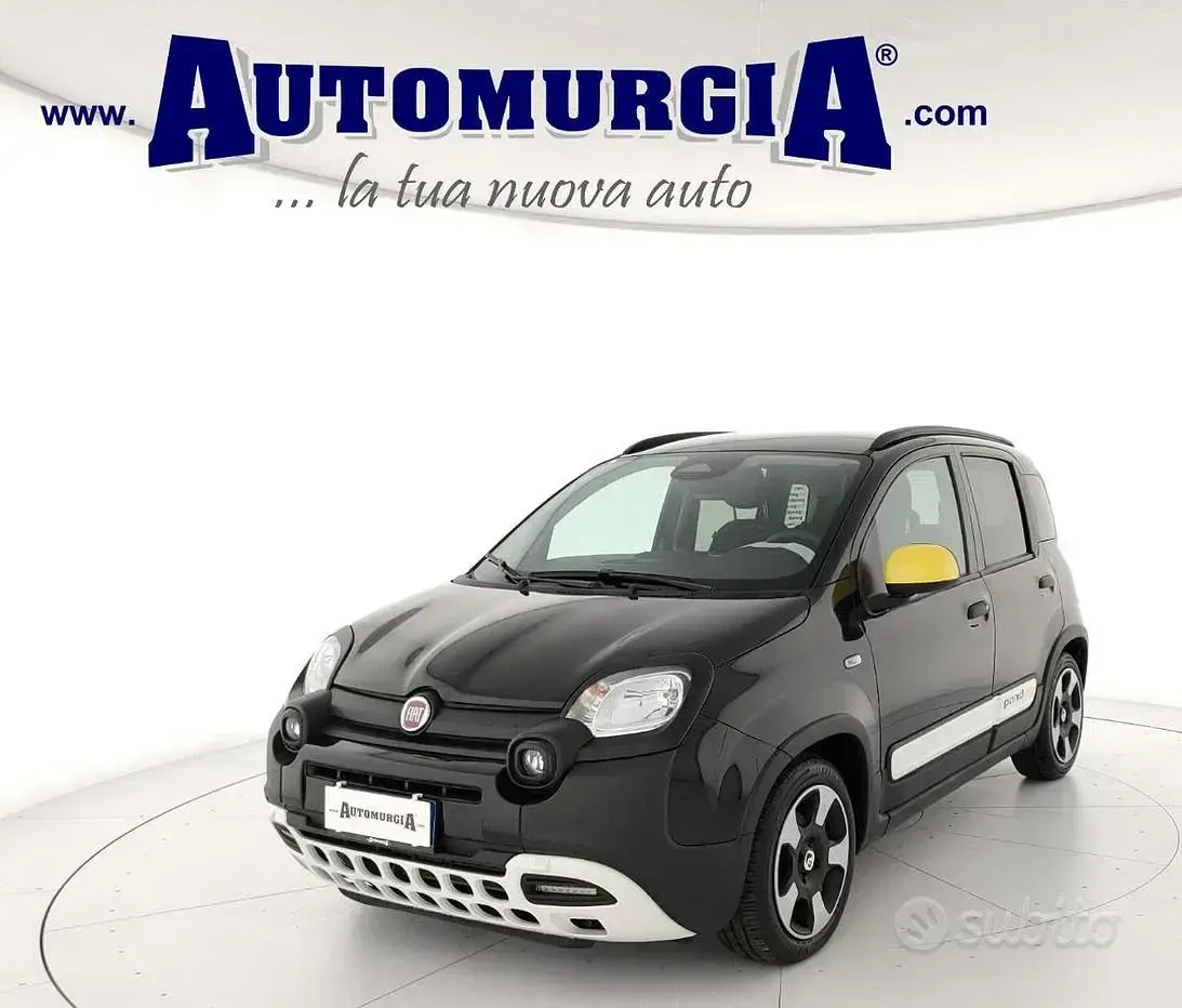 Usata Fiat Panda Cross Cross 69 CV (50 kW) 2025 Nero Utilitaria