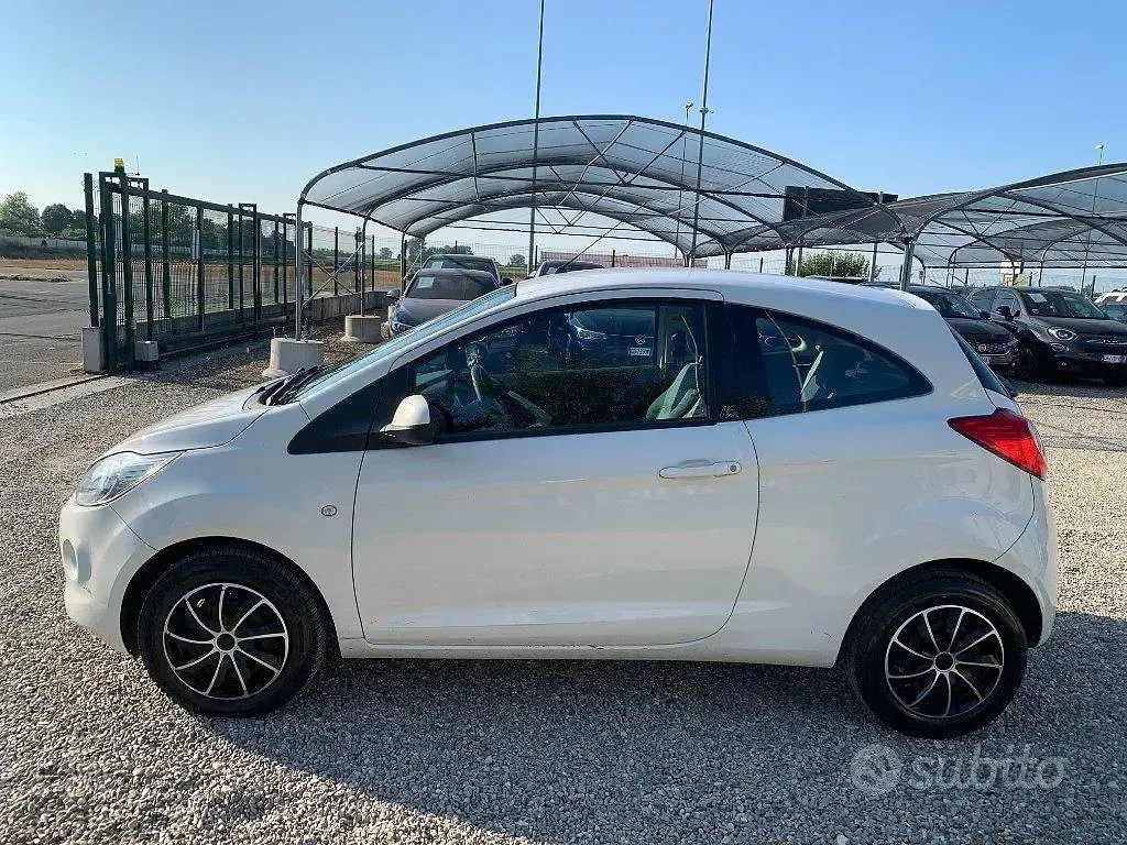 Usata Ford Ka Plus 69 CV (50 kW) 2015 Bianco Utilitaria