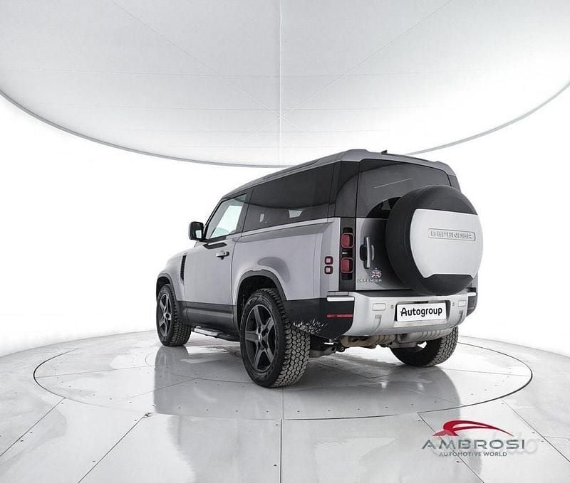 Usata Land Rover Defender SE Dynamic 250 CV (183 kW) 2022 Grigio SUV