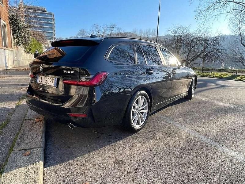 Usata BMW 318 Sport Line 150 CV (110 kW) 2020 Nero Station wagon