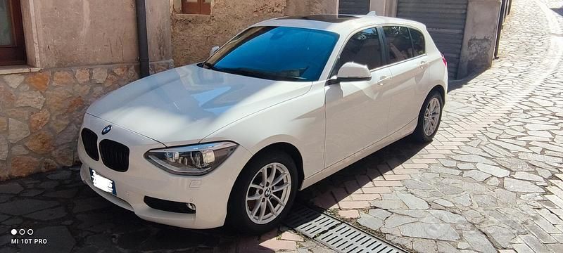Usata BMW 118 Efficient Dynamics 143 CV (105 kW) 2015 Bianco Utilitaria