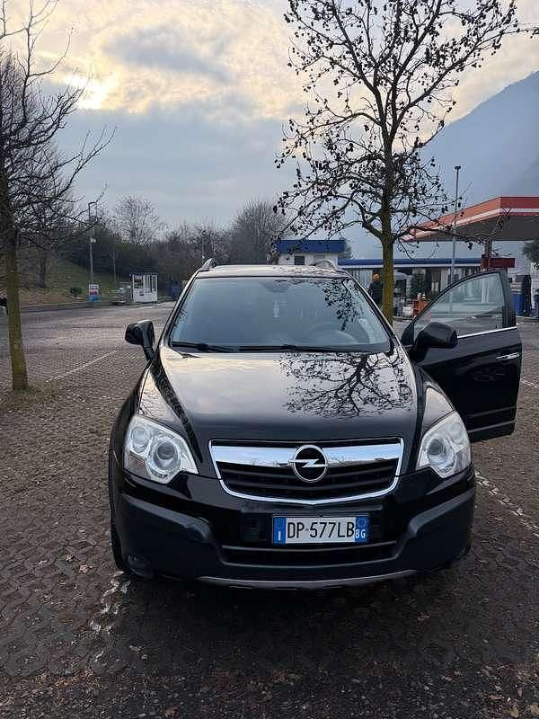 Usata Opel Antara 150 CV (110 kW) 2008 Nero SUV