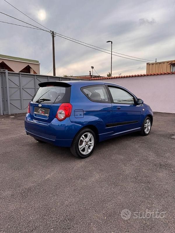 Usata Chevrolet Aveo LS 81 CV (59 kW) 2009 Blu Berlina