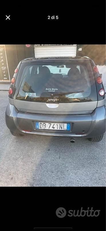 Usata Smart ForFour 68 CV (50 kW) 2005 Grigio Utilitaria