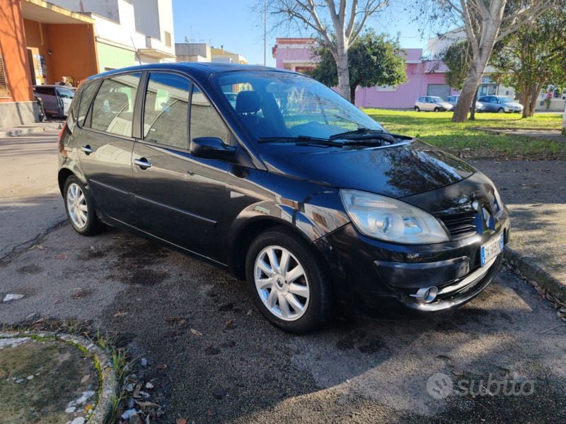 Nero Usata 2008 Renault Scénic II Monovolume | 1200 € (Ottimo prezzo) - Immagine 1/4