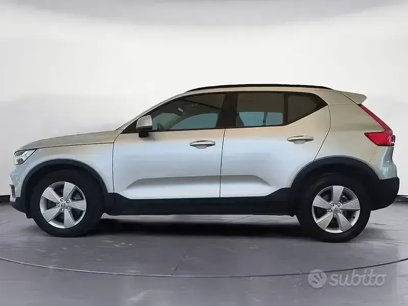 Usata Volvo XC40 Business Edition 190 CV (139 kW) 2019 Grigio SUV