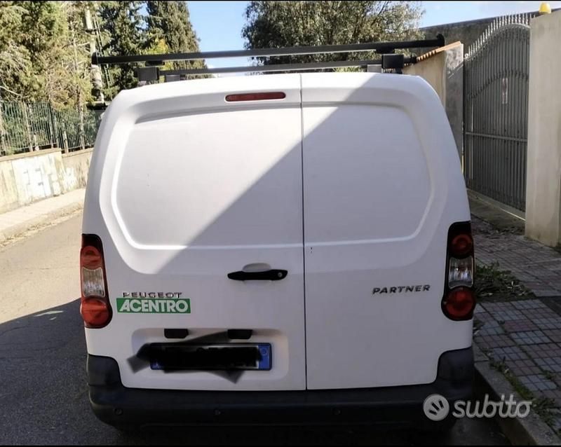 Usata Peugeot Partner 90 CV (66 kW) 2017 Bianco Monovolume