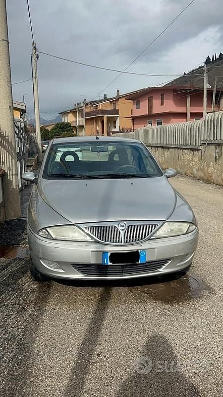 Usata Lancia Ypsilon 2002 Grigio Utilitaria