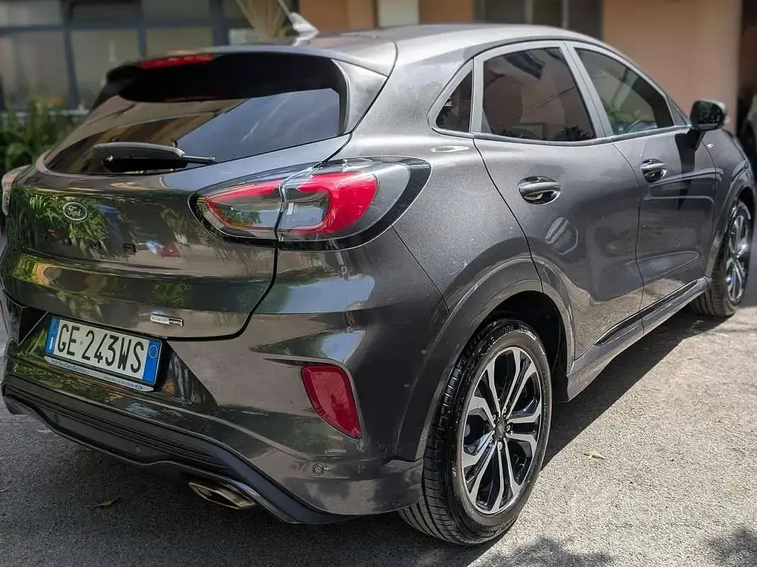 Usata Ford Puma ST-Line 125 CV (91 kW) 2021 Grigio SUV