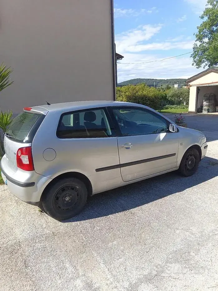 Usata VW Polo 64 CV (47 kW) 2002 Grigio Berlina