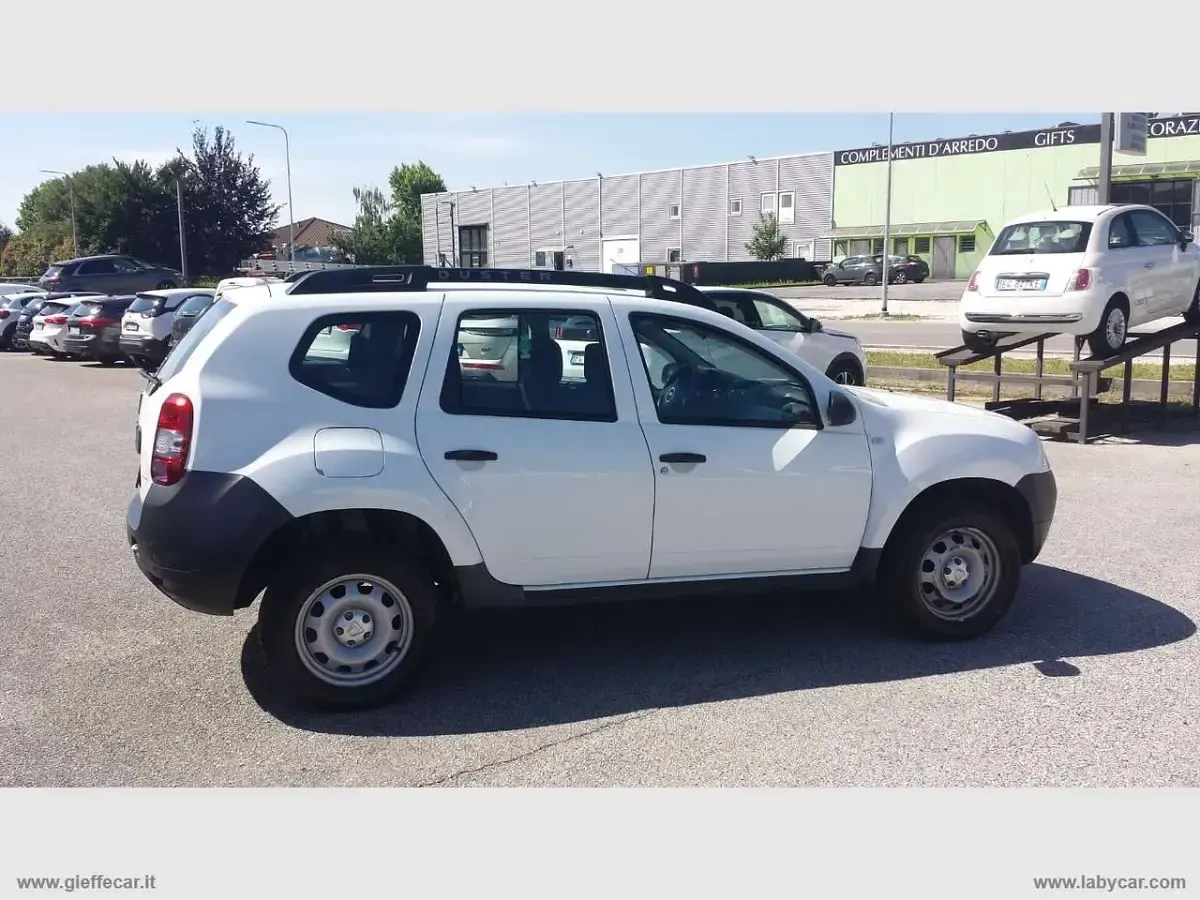 Usata Dacia Duster 105 CV (77 kW) 2014 Bianco SUV