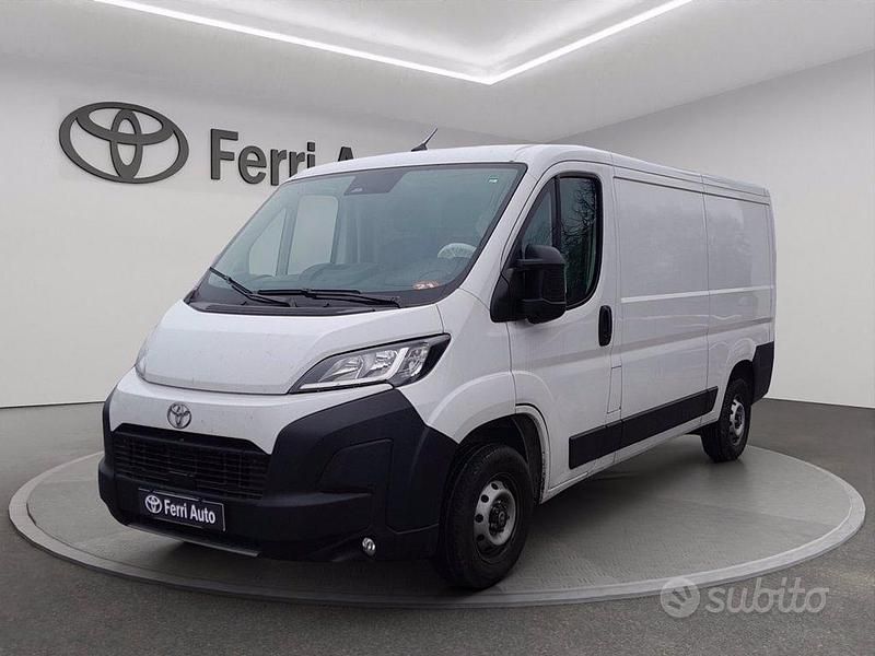 Usata Toyota Proace 120 CV (88 kW) 2025 Bianco Monovolume