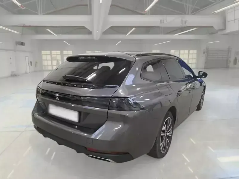Usado Peugeot 508 Allure 130 CV (95 kW) 2022 Familiar