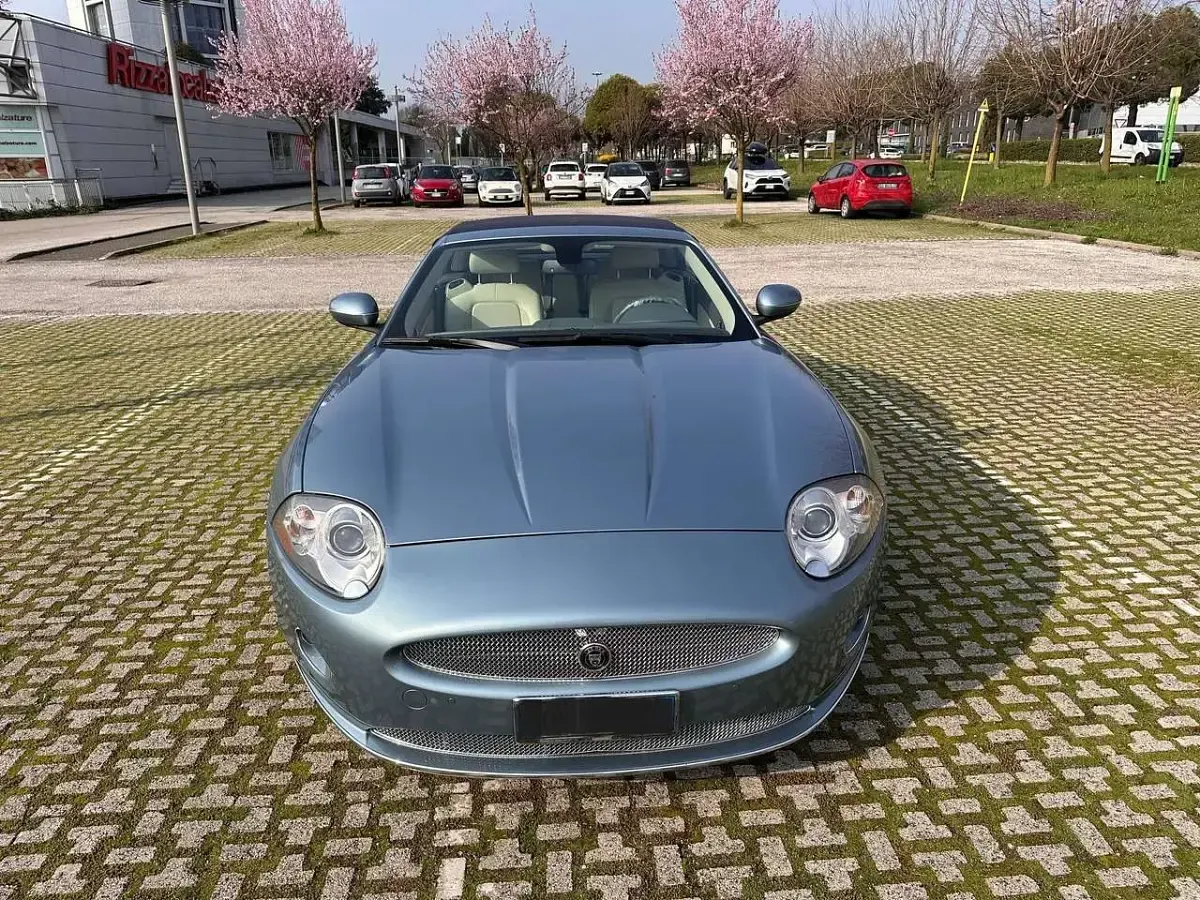 Usata Jaguar XK 405 CV (297 kW) 2006 Blu/azzurro Cabrio