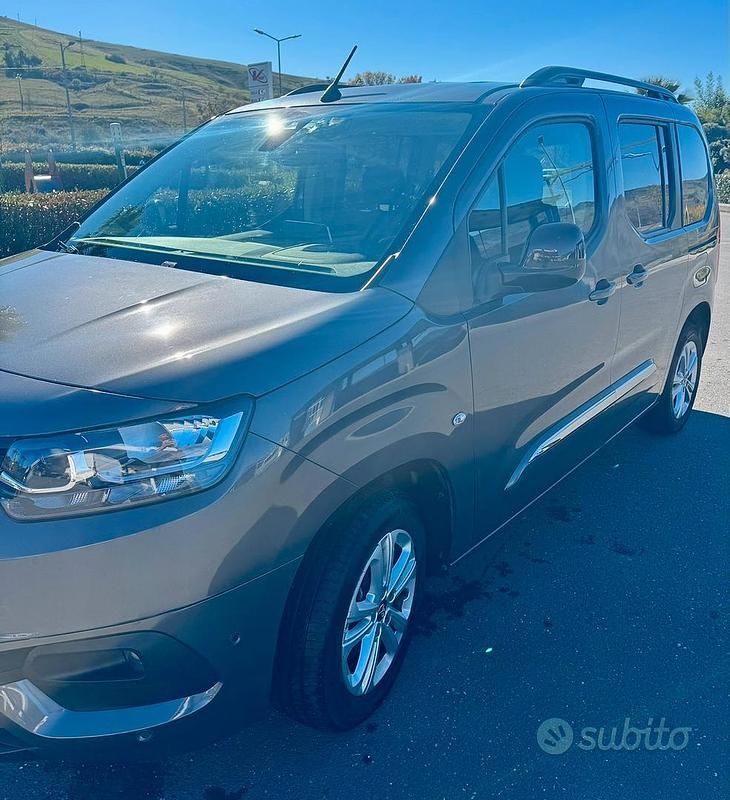 Usata Toyota Proace Verso City 131 CV (96 kW) 2023 Grigio Station wagon