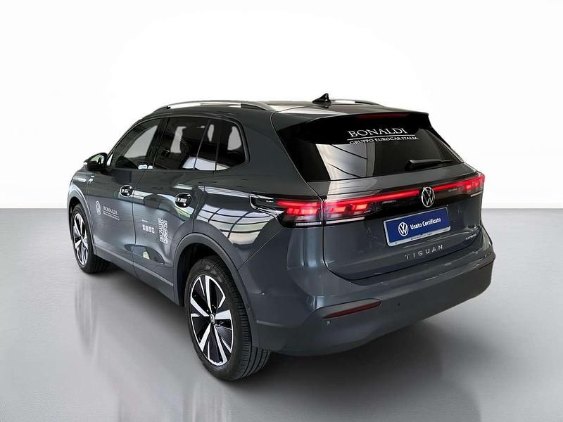 Usata VW Tiguan Edition 204 CV (150 kW) 2025 Dolphin grey metallizzato SUV
