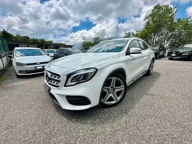 Usata Mercedes GLA200 Premium 136 CV (100 kW) 2018 Bianco SUV