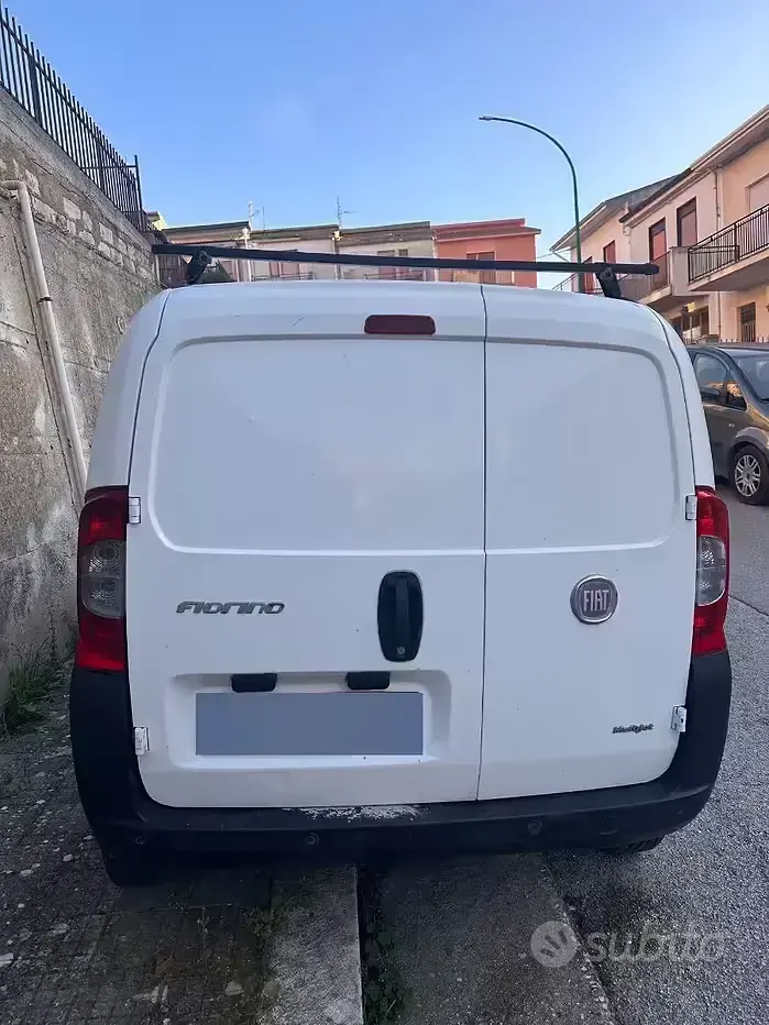 Usata Fiat Fiorino 75 CV (55 kW) 2009 Bianco Monovolume