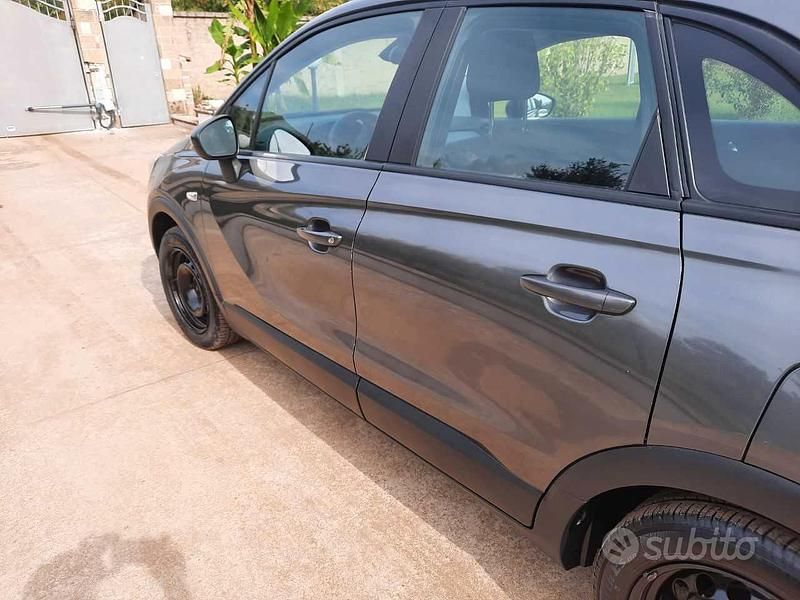 Usata Opel Crossland X 83 CV (61 kW) 2020 Grigio SUV