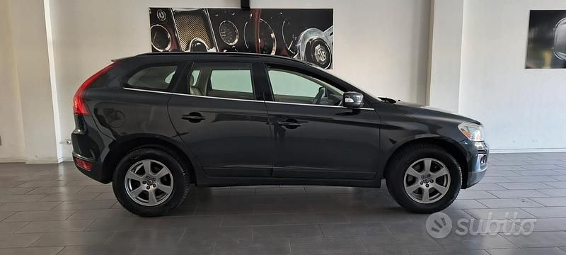 Usata Volvo XC60 Momentum 163 CV (119 kW) 2009 Grigio SUV