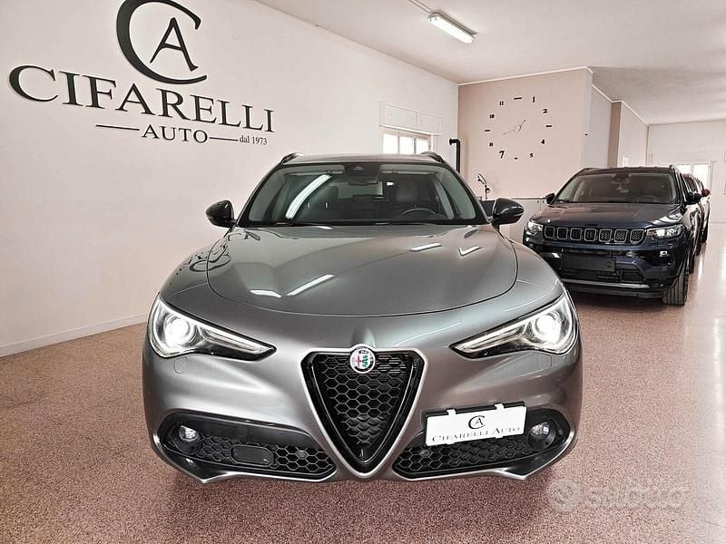 Usata Alfa Romeo Stelvio Tech Edition 190 CV (139 kW) 2019 Grigio SUV