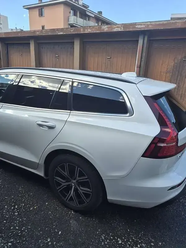 Usata Volvo V60 Core 197 CV (144 kW) 2023 Station wagon